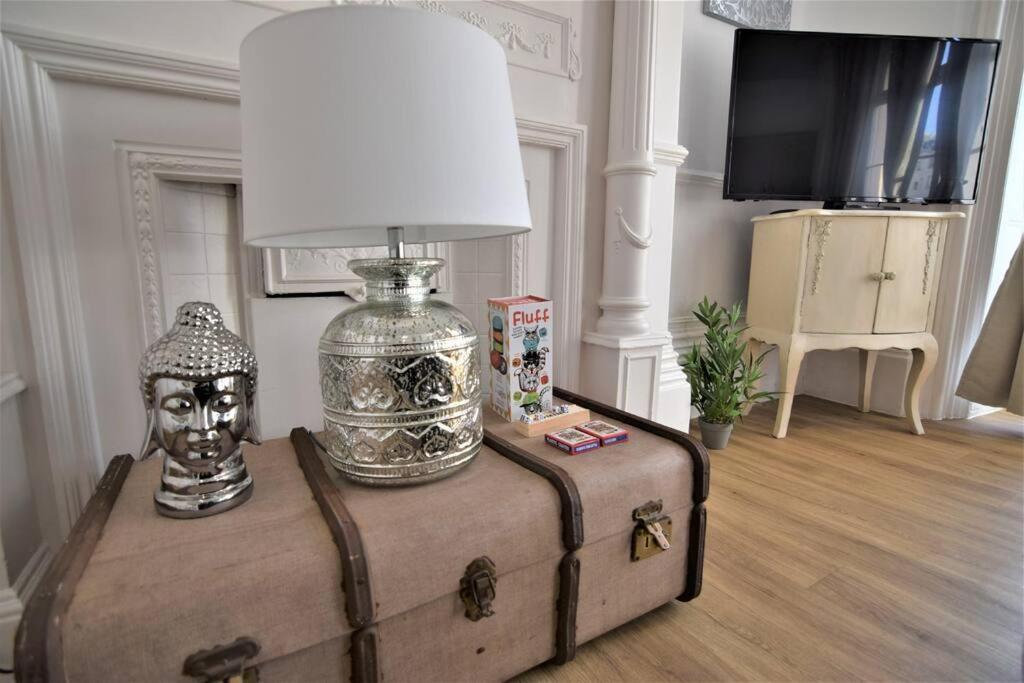 Flash Sales Offer - Any Week Day No Minimum Night Restrictions Central Hove 1 Bedroom Flat Bn38Bru02 Brighton Exterior photo